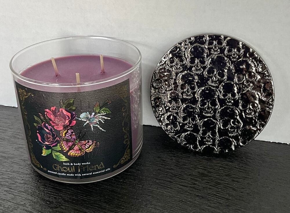 Bath and Body Works Ghoul Friend 3 Wick Candle